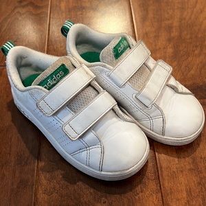 toddler adidas sneakers